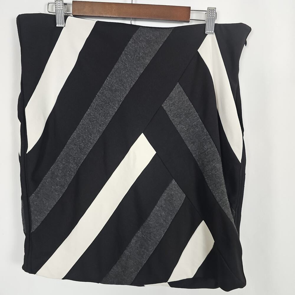 White House Black Market Chevron Geometric Striped Knee Length Pencil Skirt 14
